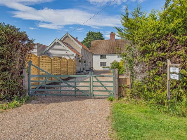 Outdoor | Queens Barn, Wortham, near Diss