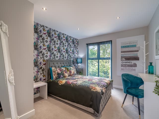 Double bedroom | Micklemore Lakes & Lodges, North Thoresby