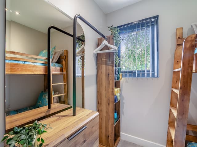 Bunk bedroom | Micklemore Lakes & Lodges, North Thoresby