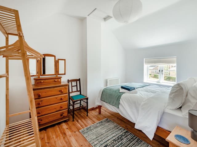 Double bedroom | The Pink Cottage, Bottisham