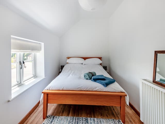 Double bedroom | The Pink Cottage, Bottisham