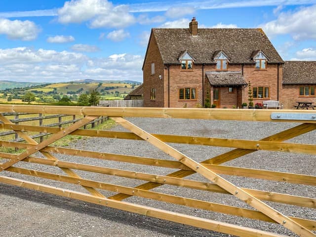Exterior | The Larches, Hayton’s Bent