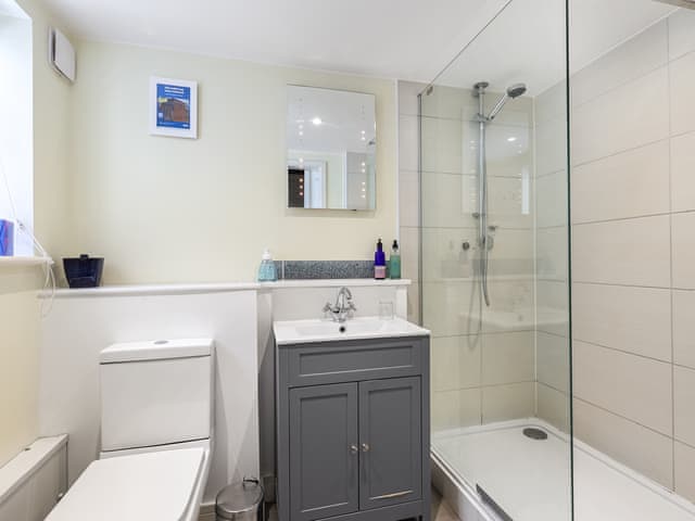 Bathroom | Bramblefield Cottage, All Berkshire
