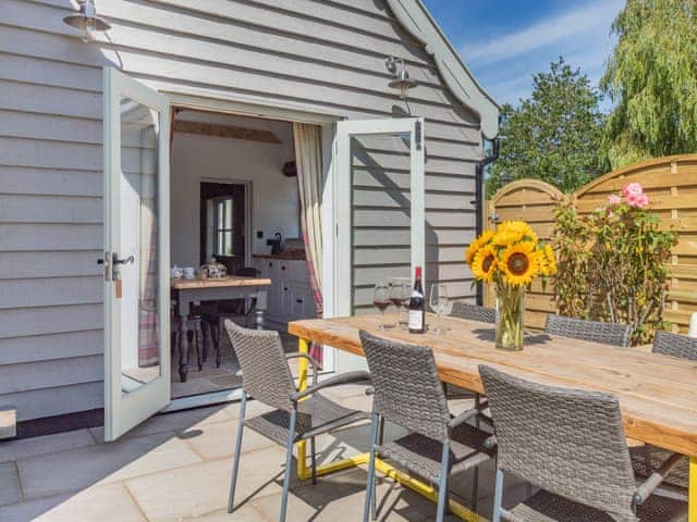 Exterior | Queens Barn, Wortham, near Diss