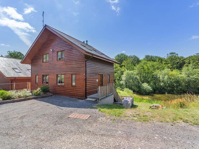 Exterior | Waterside Lodge Sixteen - Ashgrove Country Park, Elland