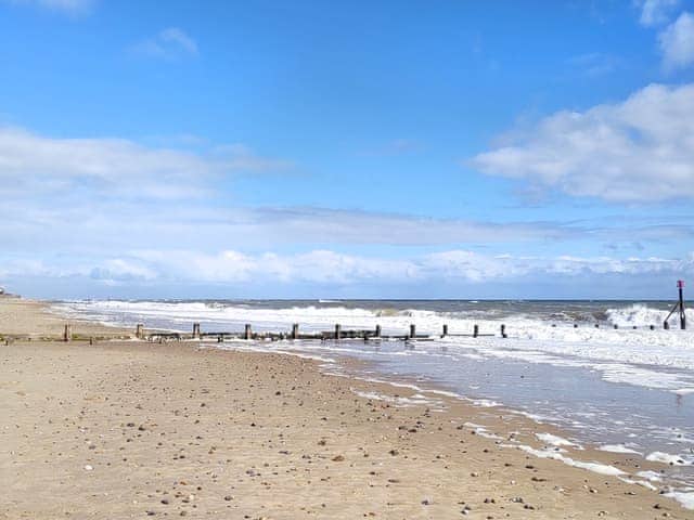 Mundesley beach | Beaconsfield House, Mundesley