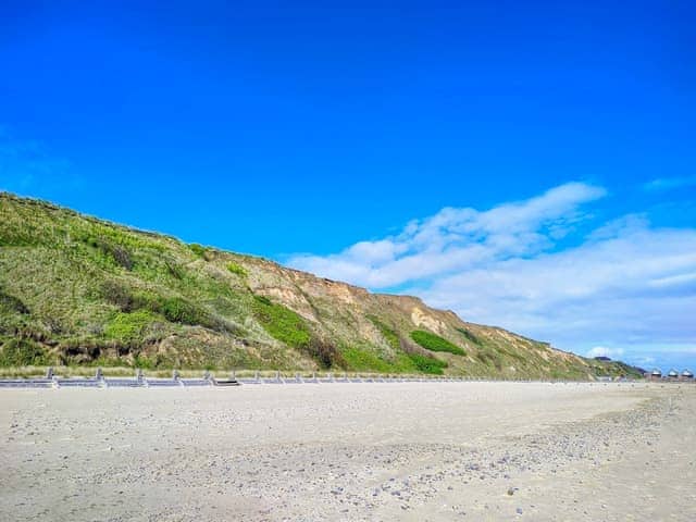 Mundesley beach | Beaconsfield House, Mundesley