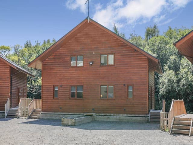 Exterior | Waterside Lodge Four - Ashgrove Country Park, Elland