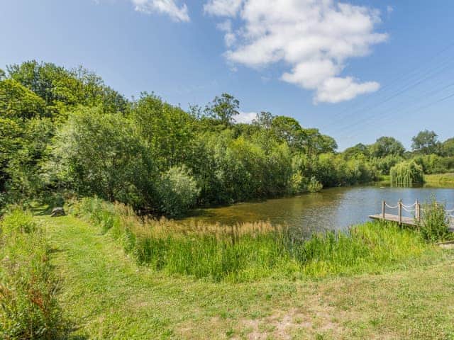 Surrounding area | Waterside Lodge Fourteen - Ashgrove Country Park, Elland