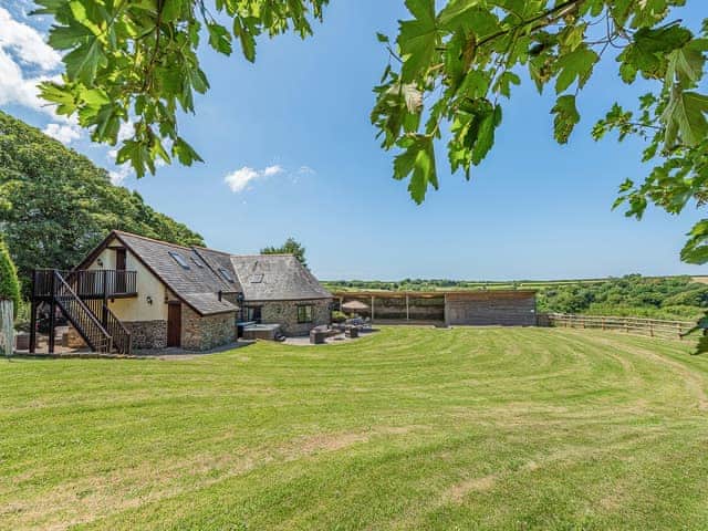 Garden and grounds | The Old Roundhouse, Hartland, Bideford