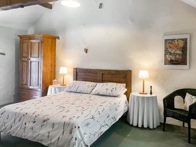 Double bedroom with king size bed | Barn End Cottage, Blackwell in the Peak, near Buxton