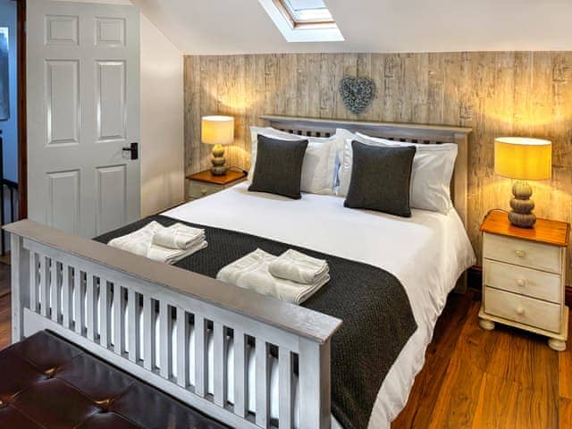 Double bedroom | 2 West Cottage - West Cottages, Forest of Dean