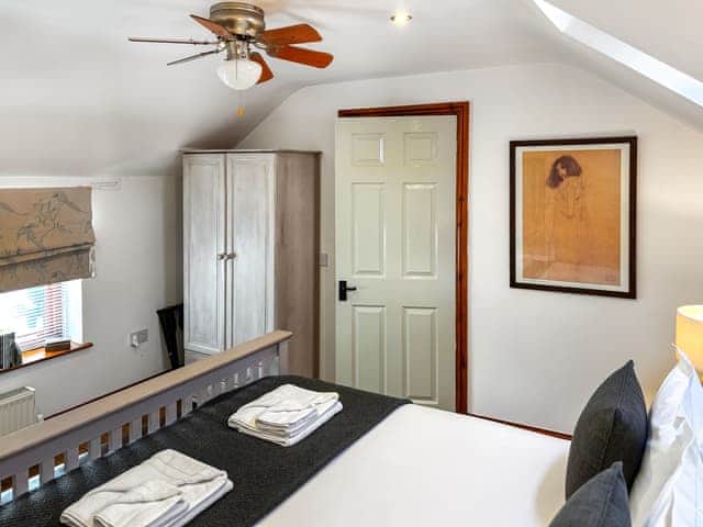 Double bedroom | 2 West Cottage - West Cottages, Forest of Dean