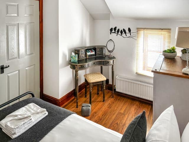 Double bedroom | 2 West Cottage - West Cottages, Forest of Dean