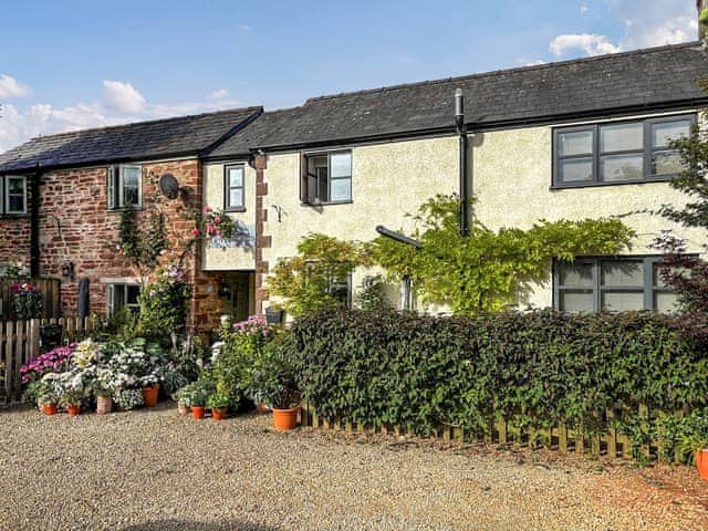 Exterior | 2 West Cottage - West Cottages, Forest of Dean