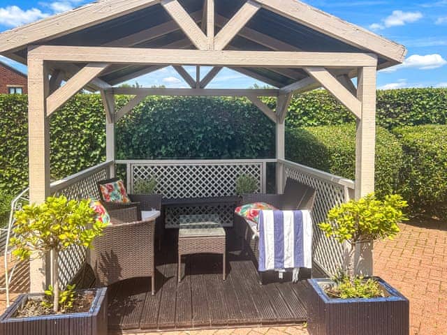 Sitting-out-area | Buttercup Cottage, Halsall, near Ormskirk