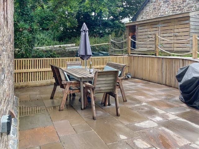 Outdoor eating area | The Old Mill, Egloskerry, near Launceston