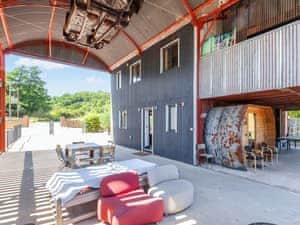 Exterior | Rusty Barn, Gloucester