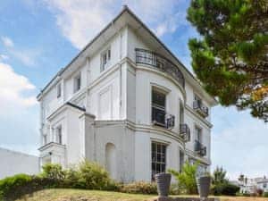 Exterior | Solent Charm, Ryde