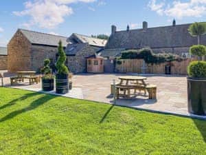 Exterior | Red Kite Cottage - Rowley Stone Cottages, Consett