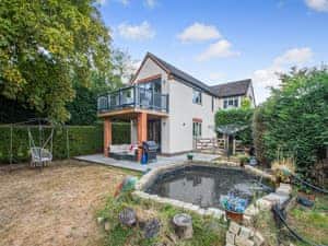 Exterior | Lovetts Bridge Cottage, Atherstone