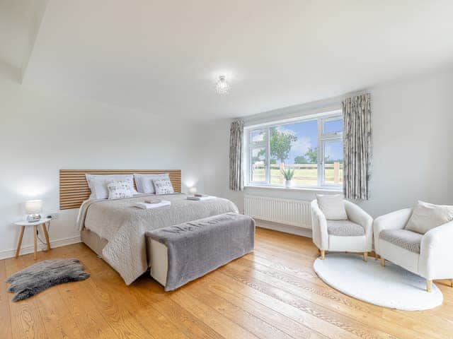 Master bedroom (Super King bed) | The Crofts, Winsford