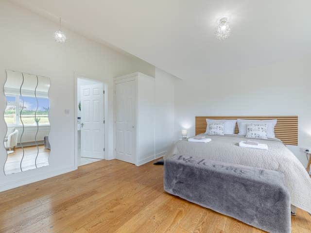 Master bedroom (Super King bed) | The Crofts, Winsford