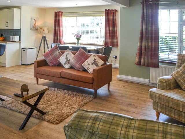 Open plan living space | Brocks Retreat, Felton