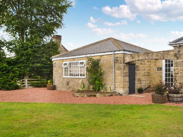 Exterior | Brocks Retreat, Felton