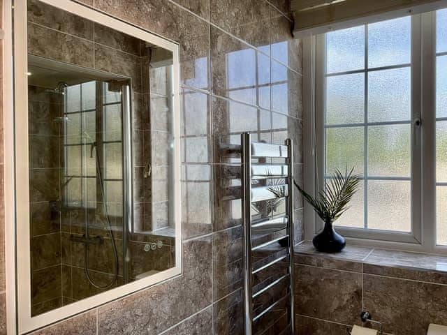 Shower Room | Kinbrae Apartment, Torquay