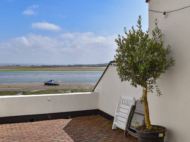 Exterior | Seaview Retreat, Appledore
