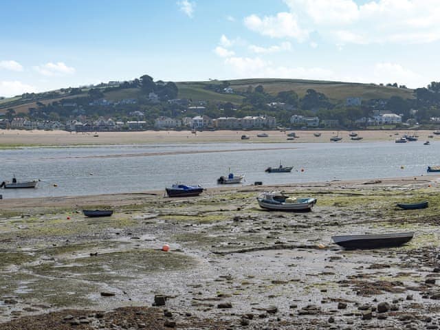 Surrounding area | Seaview Retreat, Appledore