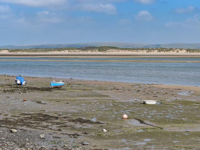 Surrounding area | Seaview Retreat, Appledore