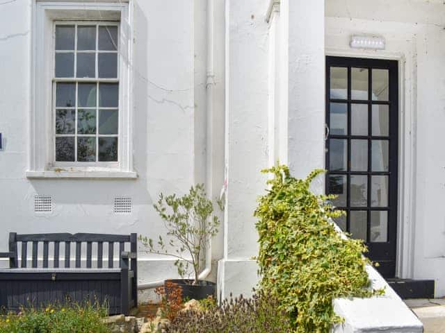 Exterior | Solent Charm, Ryde