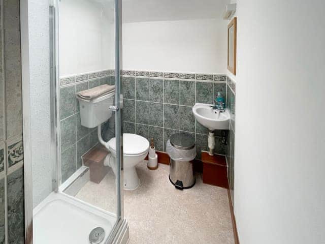 Bathroom | Orchard Barn - Duvale Cottages, Bampton, near Tiverton