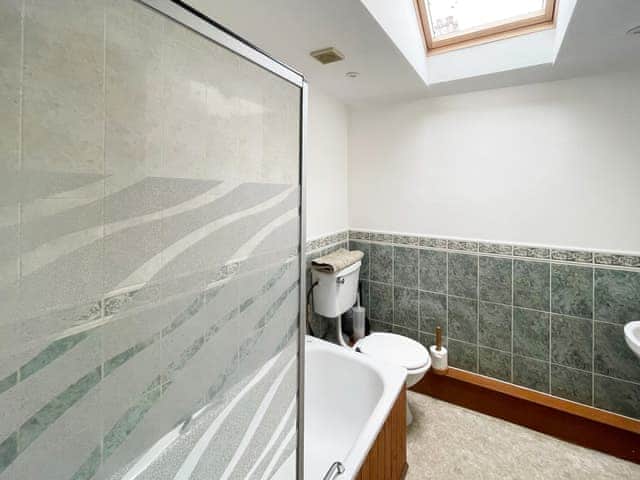 Bathroom | Orchard Barn - Duvale Cottages, Bampton, near Tiverton