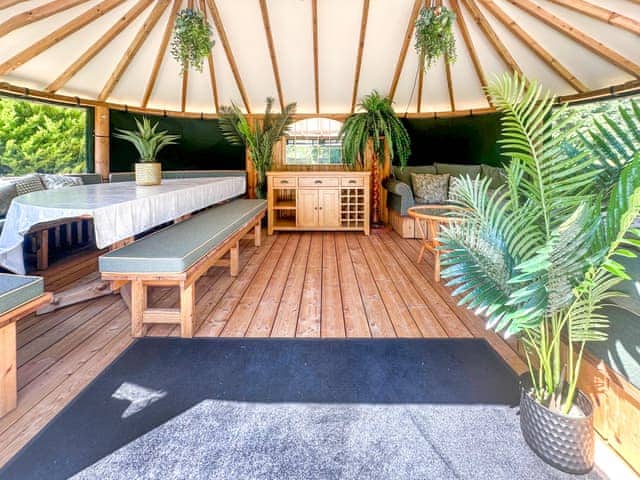 Luxury summer house | Orchard Barn - Duvale Cottages, Bampton, near Tiverton