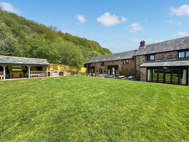 Exterior | Duvale Barn - Duvale Cottages, Bampton, near Tiverton
