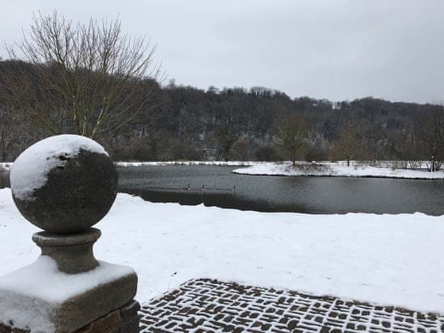 On site lake | Duvale Barn - Duvale Cottages, Bampton, near Tiverton