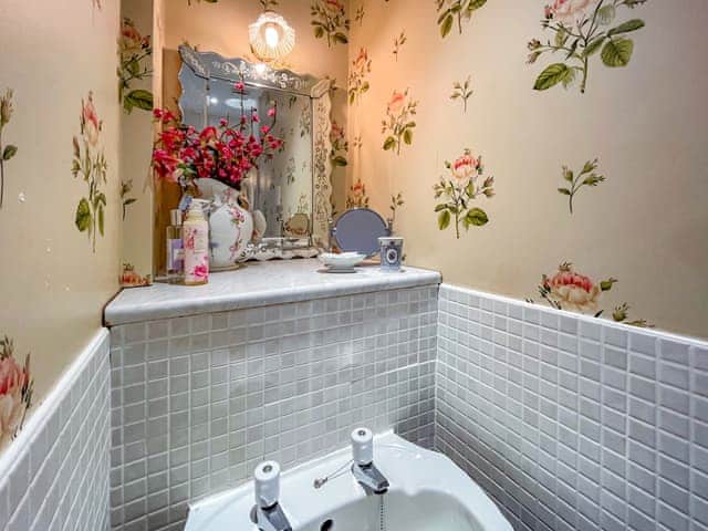 Bathroom | Rose Cottage - Daleside, Near Keswick