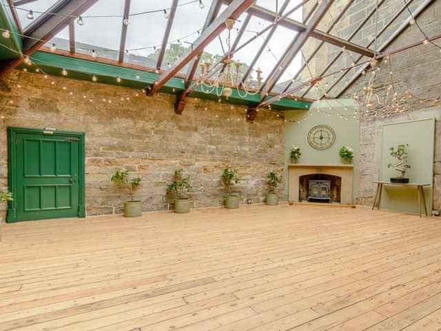 Sun room | Hodroyd Hall, Holmfirth