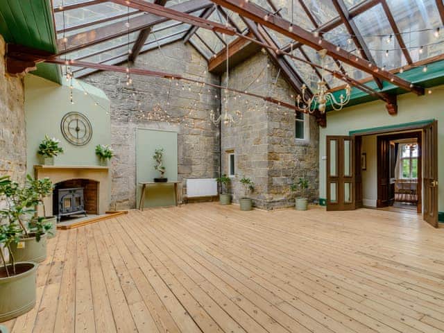 Sun room | Hodroyd Hall, Holmfirth