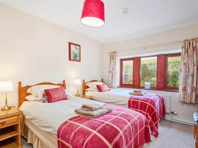 Twin bedroom | Littondale, Litton, near Kettlewell