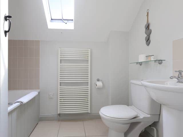Bathroom | Riverview, Somerford Keynes