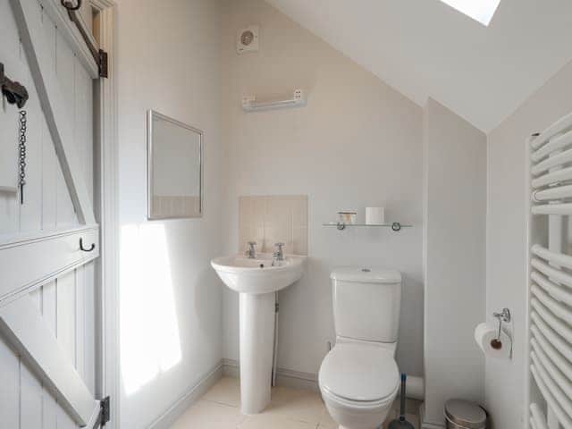 Bathroom | Riverview, Somerford Keynes