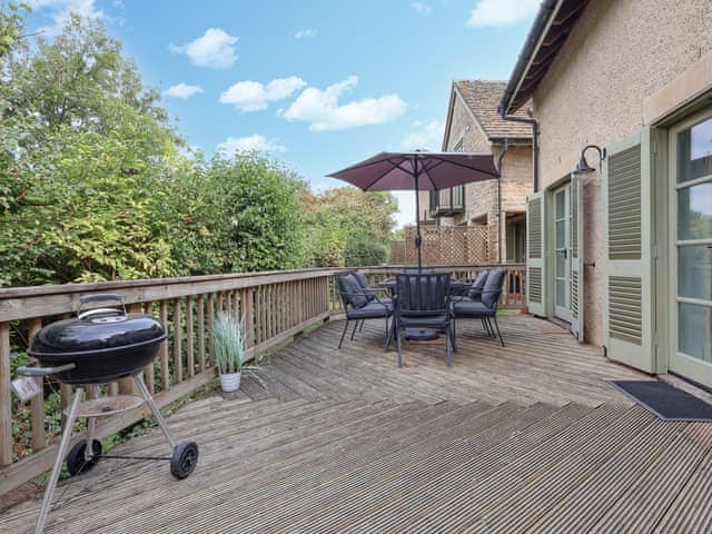 Sitting-out-area | Riverview, Somerford Keynes