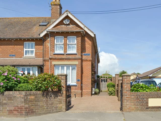 Attractive Victorian end terrace holiday home | Rosedene, Bembridge