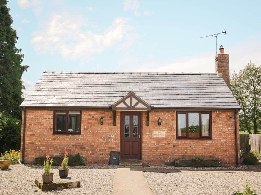 Attractive brick-built cottage | Miller&rsquo;s House - Millmoor Farm, Bickley, near Malpas