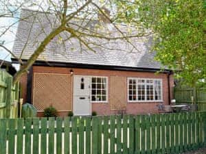 Delightful holiday home | Tickton Hall - Tickton Hall Cottage - Tickton Hall Cottages, Beverley