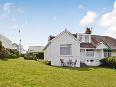 Exterior and garden | Polmeor, Polzeath
